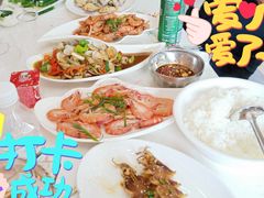 -覃记海鲜美食餐厅