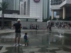 -东荟城名店仓