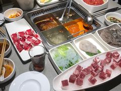 -海底捞火锅鲜切牛肉主题店(长寿路店)