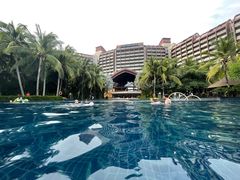 -三亚湾海居铂尔曼度假酒店