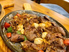 -老东镇啤酒屋海鲜加工·蒸汽海鲜·海鲜烧烤(台东店)