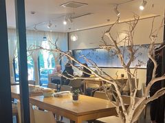 -麦当劳(鄂尔多斯机场店)