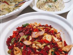-江渔儿酸菜鱼·拔草餐厅(虎门君乐汇店)