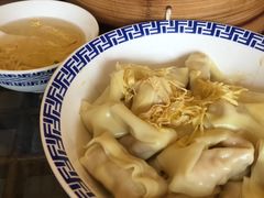 -笑来喜馄饨小笼工坊店(湖滨街店)