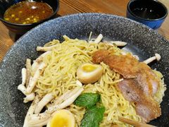 -千金一碗·宝岛一村(韩国街店)