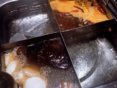 四拼锅底-海底捞火锅(泉城路店)