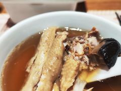 -顺风汤馆·广府粤菜(江宸天街店)