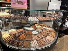 -Laderach 莱德拉(上海环贸iapm店)