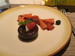 -深圳国际会展中心希尔顿酒店(前海华发冰雪世界店)