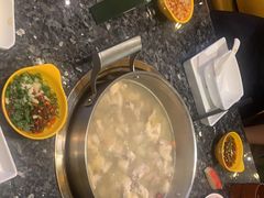 -一席地·本地鸡窝·杭帮鸡火锅(萧山银隆百货店)