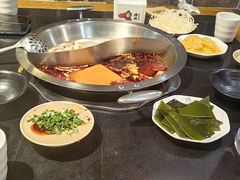 -辣莊重庆老火锅(威海高铁站韩乐坊店)