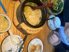 -小锅巴纳西餐厅