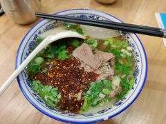-嘻小北·兰州清汤牛肉面(太平洋森活天地店)