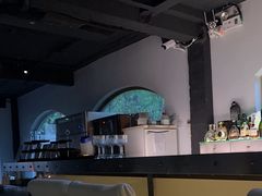 -穹六人间 people 6(岳阳路店)