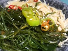 麻辣金针菇-八月美食小馆(银泰城总店)