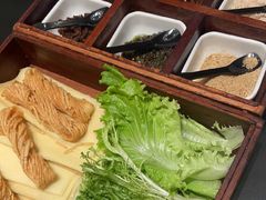 -五谷丰登农家院·地道胶东菜·海鲜烧烤(威海店)