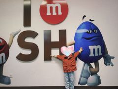 -m豆巧克力世界(上海世茂广场店)