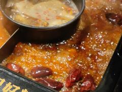-老牌坊云南鱼豆花火锅(爱建店)