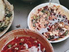 -董哥山城碗碗香(美专校街店)