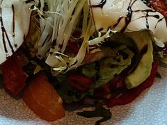 鲜虾牛油果奶酪混合生菜沙拉-塞纳河法国餐厅(意式风情街店)