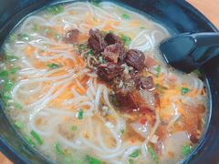 半筋半肉粉-花溪巷牛肉粉(泉城路店)