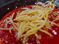 瀑布土豆丝-张翻越·川渝冒菜·武汉黑鸭煲(城北万象城店)