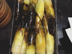 手剥笋-江湖边·小生活