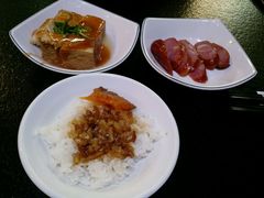 -胡须张鲁肉饭(美食文化馆店)