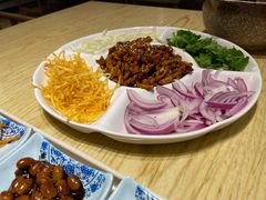 京酱肉丝-漫卷香烤鸭春饼