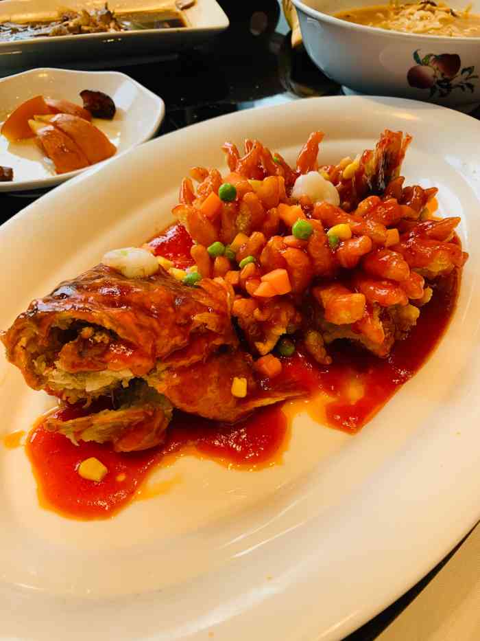 丰收日(嘉定店)-"环境不错,菜品特色烹饪方法好,还送了面条.