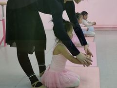 -舞研舞蹈培训(魏公村校区)