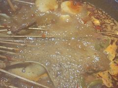 沸腾的锅底-成都屋头串串(青年北街店)