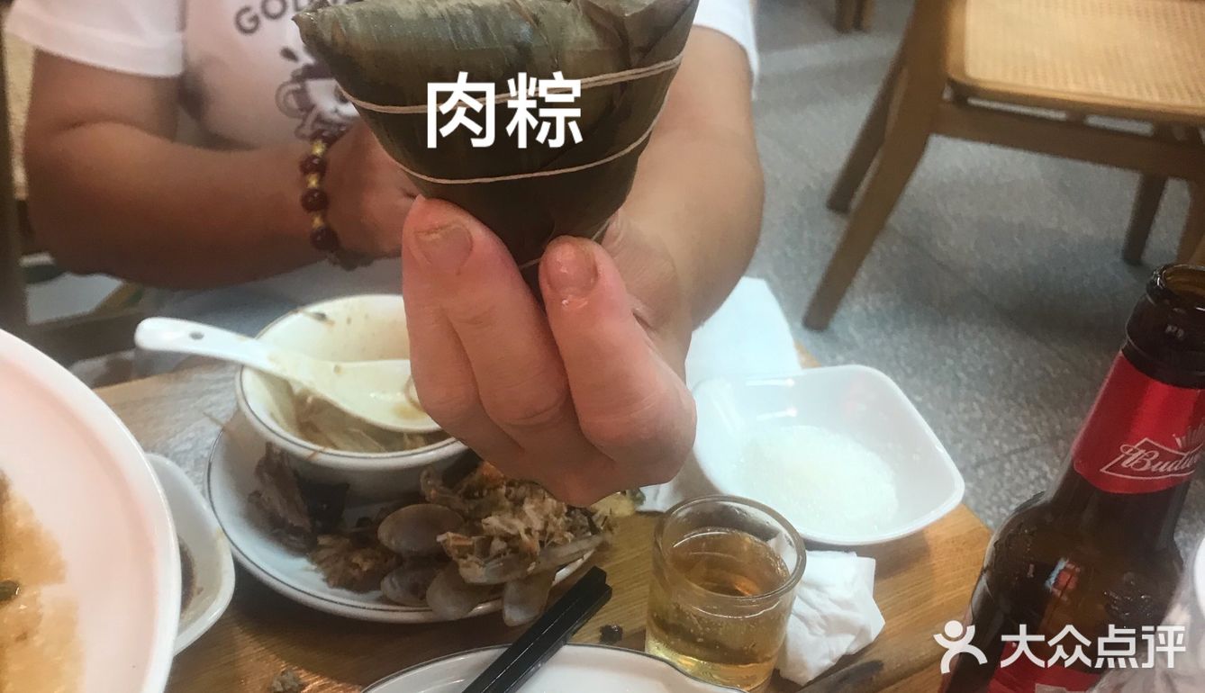 一品海鲜金锅烩吃起来