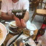 一品海鲜金锅烩吃起来