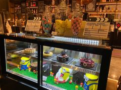 面包甜点陈列柜-长春富力万达文华酒店-集·味自助餐厅