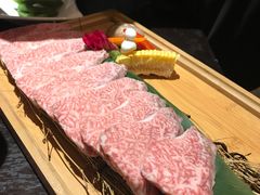 -山川小町·极番烧肉(新地假日广场店)