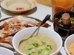 丝瓜焖蚌壳肉-费大厨辣椒炒肉(高铁吾悦广场店)