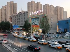 -塔湾兴顺国际观光夜市
