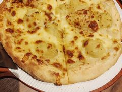 榴莲多多芝心比萨餐-必胜客(磁器口店)