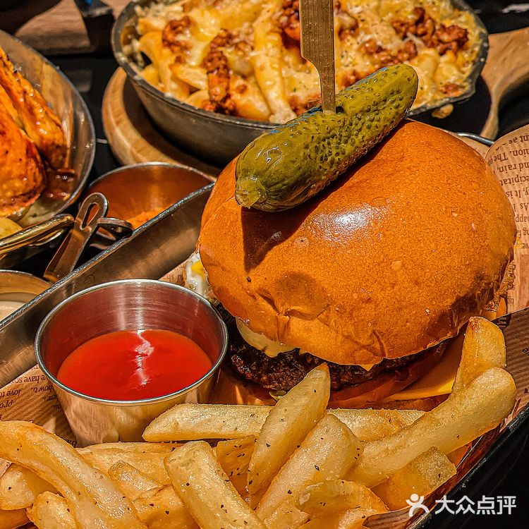 上海探店|去吃藏在酒店里的氛围小酒馆