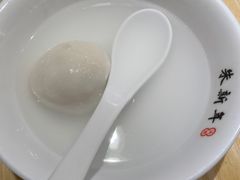 鲜肉汤团-朱新年·苏式汤团·面点(北寺塔店)