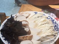 -东镇老火锅(长春路首店)