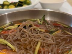 -关东小磨东北菜(漕河泾印象城店)