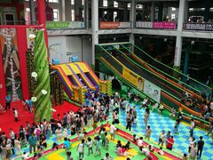 -蒙特利亲子乐园