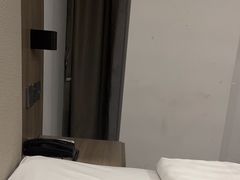 -怡莱酒店(无锡火车站南广场店)