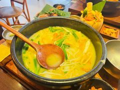 -银米·云南传统过桥米线(双廊黑金冠店)
