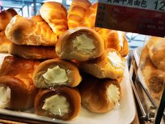 奶油牛角面包-新侨三宝乐面包店(崇文门店)
