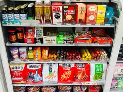 -全家便利店(宜山路站店)