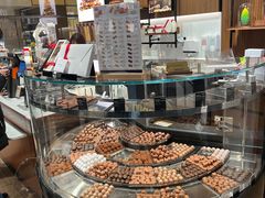 -Laderach 莱德拉(上海环贸iapm店)