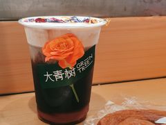 风城玫瑰-大青树咖啡(大理古城店)